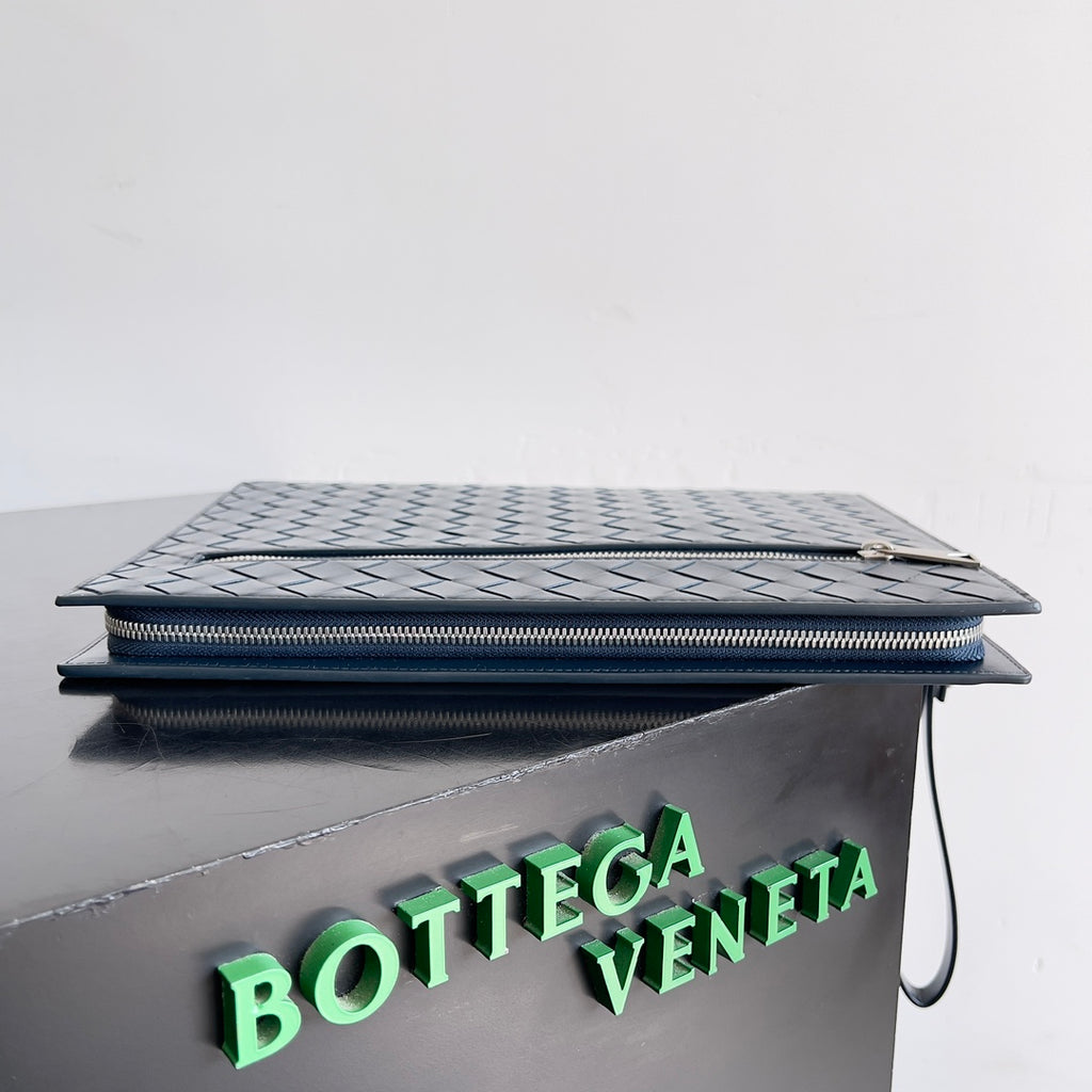 Bottega Veneta 732638 Blue Clutch Bag - detail image 4