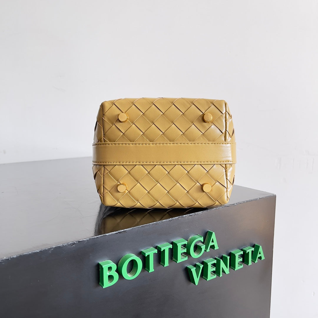 Bottega Veneta 776781 Silver Designer Handbag - detail image 8