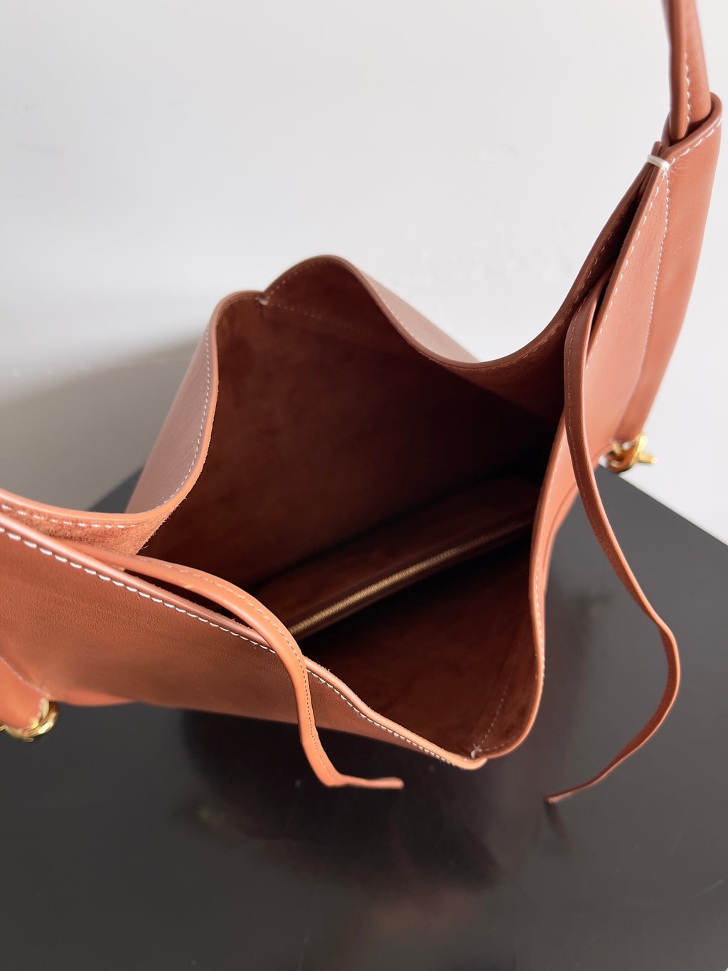 Bottega Veneta 794999 Red Designer Handbag - detail image 9