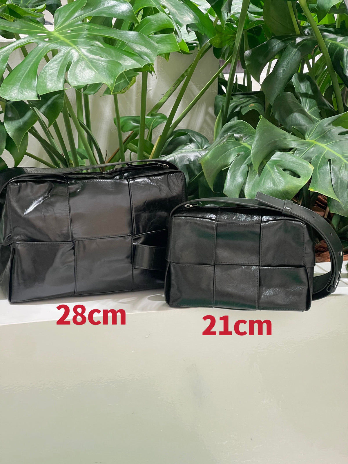 Bottega Veneta Black & Green Designer Handbag Edition 30