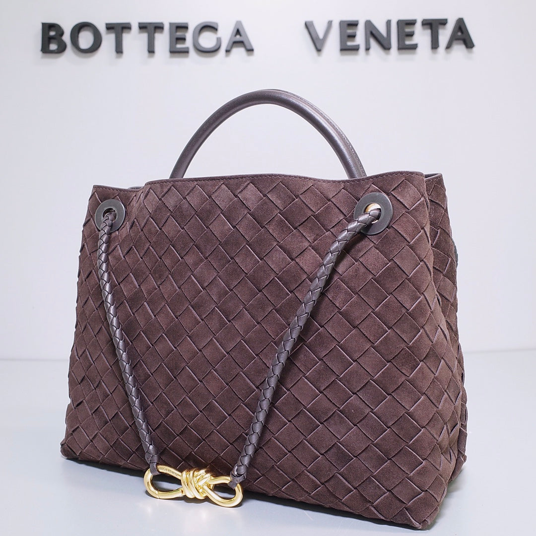 Bottega Veneta 743572 Black & Red Designer Handbag - detail image 4