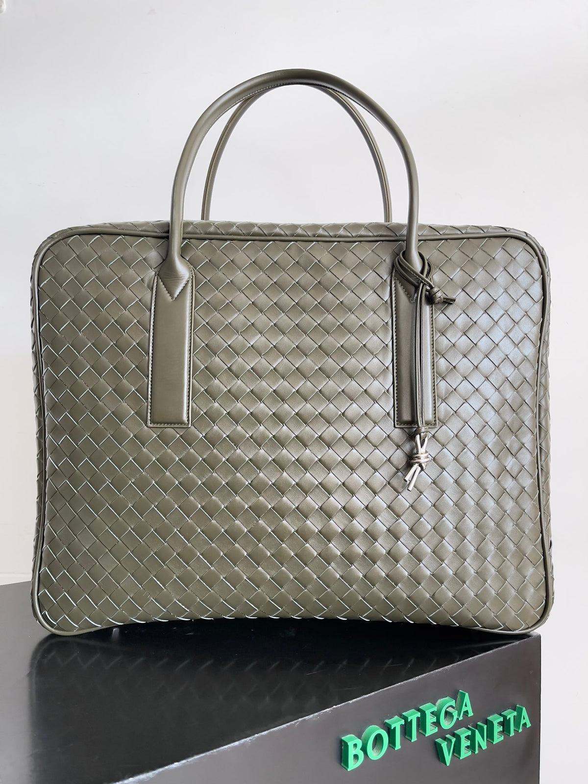 Bottega Veneta 765620 Black Designer Handbag