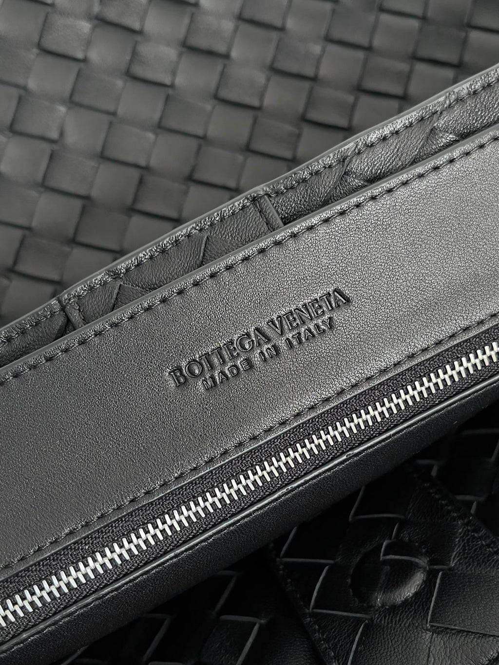 Bottega Veneta 743575 Black Designer Handbag Edition 9 - detail image 8