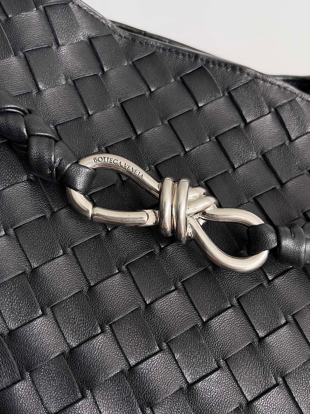Bottega Veneta 743575 Black Designer Handbag Edition 9 - detail image 6