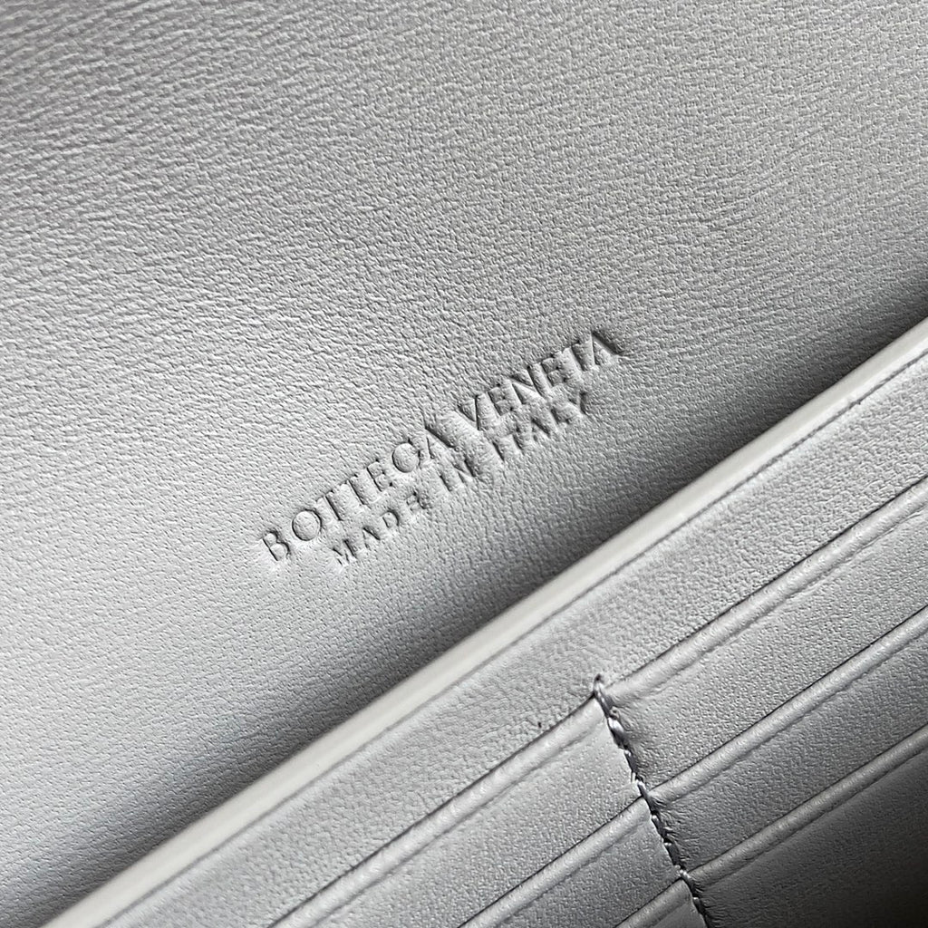 Bottega Veneta 741511 Black Designer Handbag Edition 5 - detail image 8