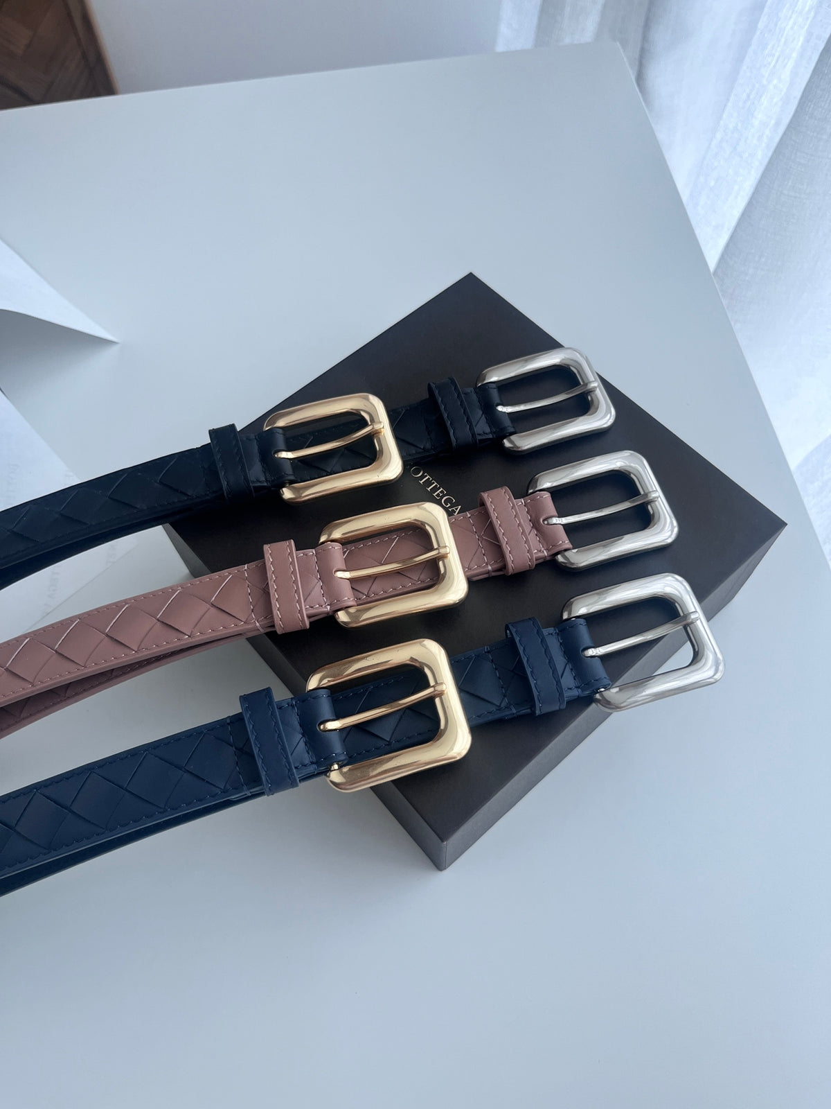 Bottega Veneta V2025 Black & Blue Designer Belt