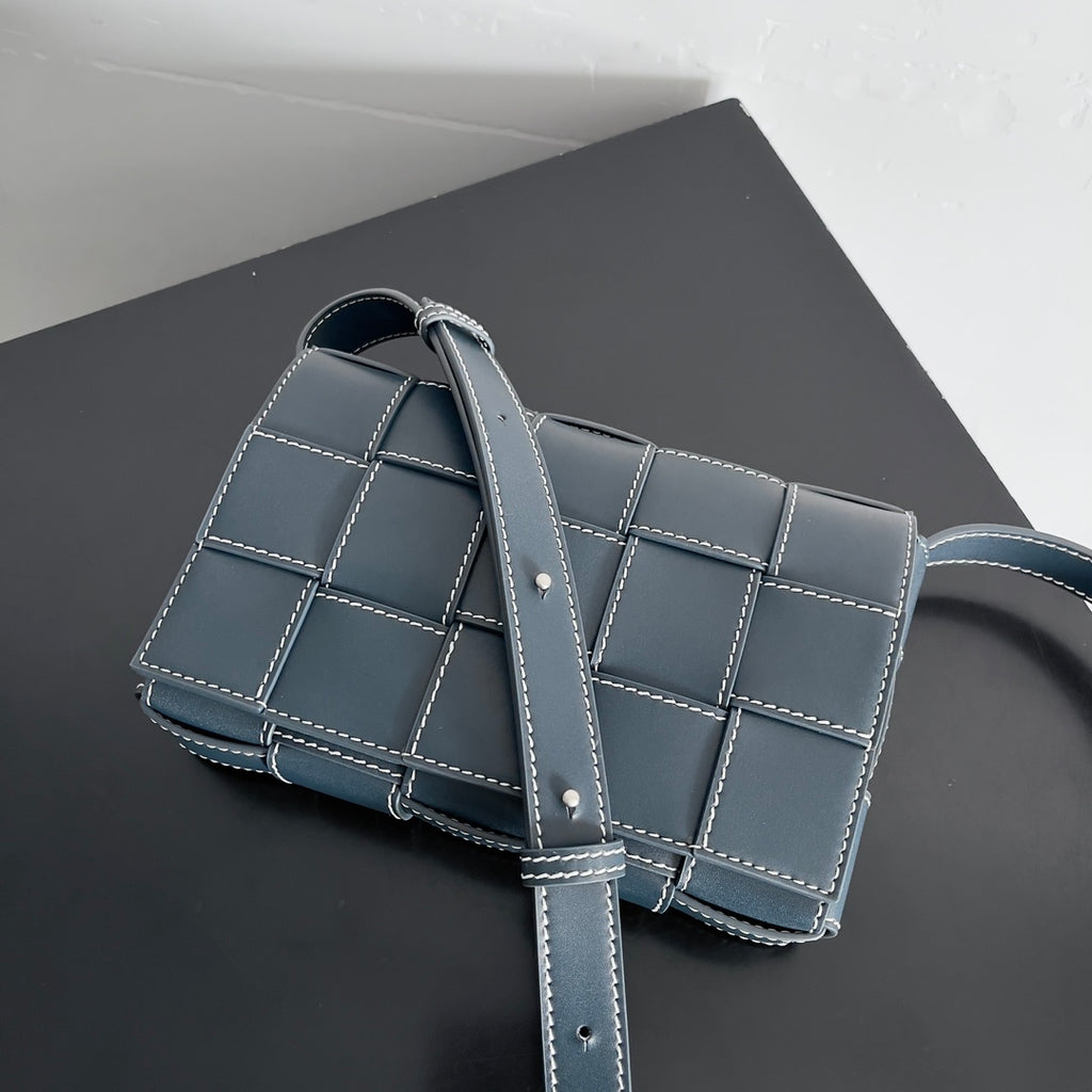 Bottega Veneta 758105 Black Designer Handbag Edition 2 - detail image 6