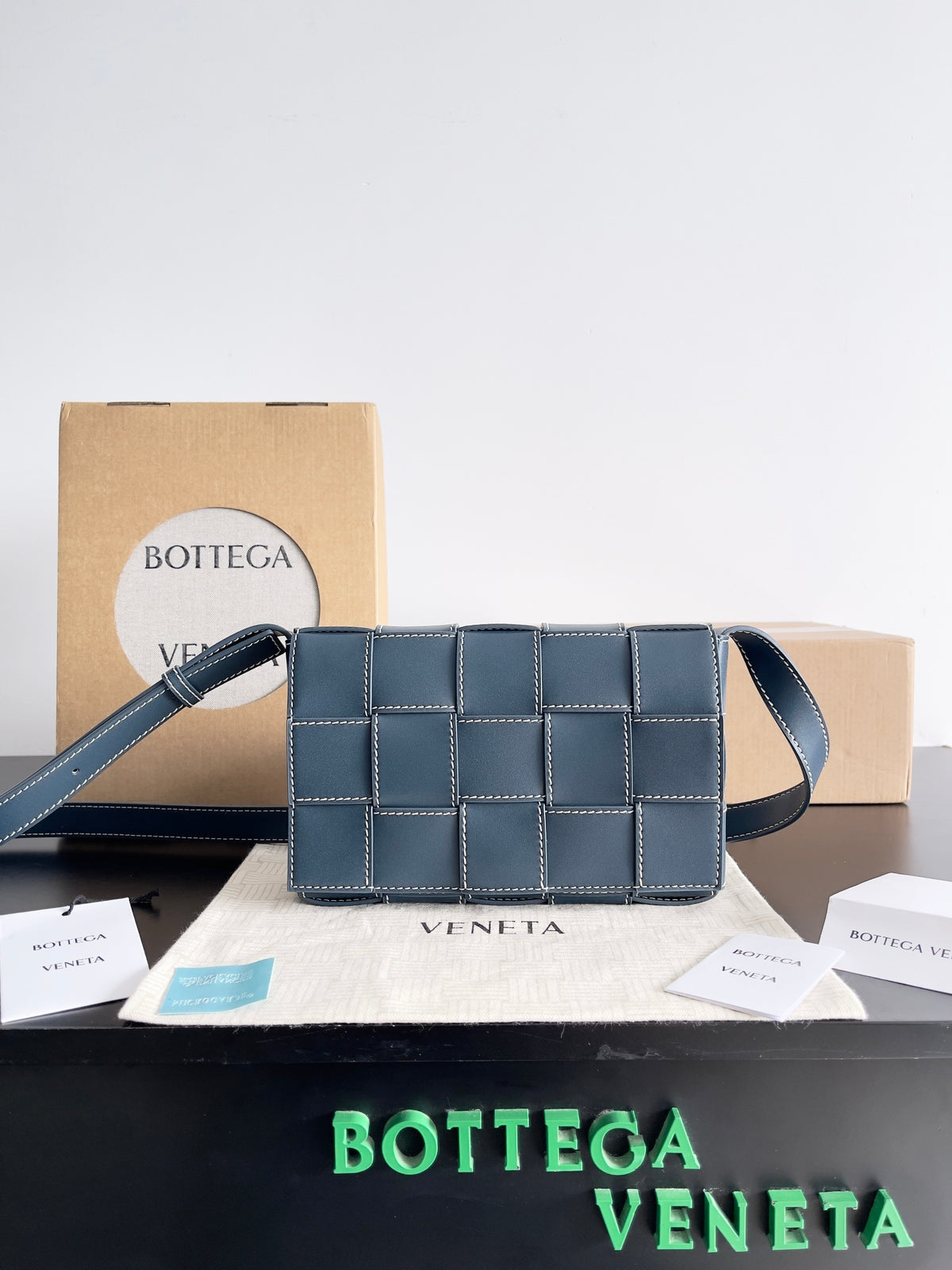 Bottega Veneta Blue & Black Designer Handbag Edition 5