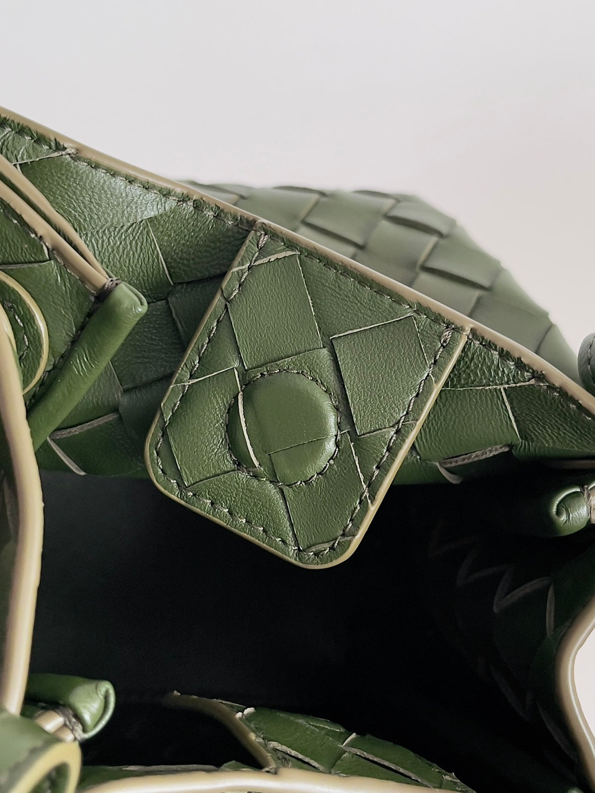 Bottega Veneta 796569 Green Designer Handbag Edition 2 - detail image 6