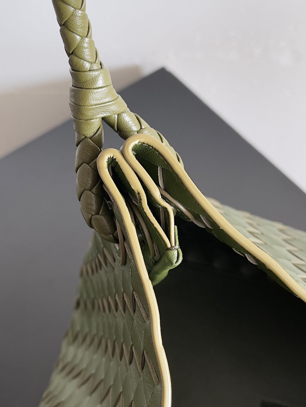 Bottega Veneta 796571 Olive Green Designer Handbag - detail image 7