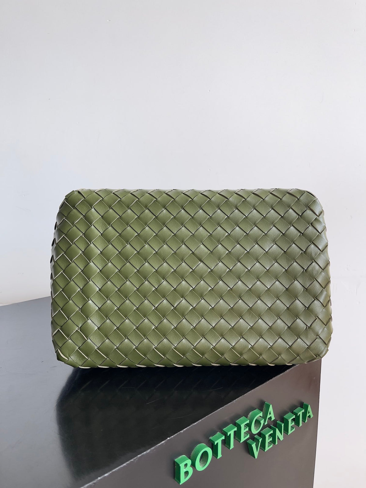Bottega Veneta 796571 Olive Green Designer Handbag - detail image 3