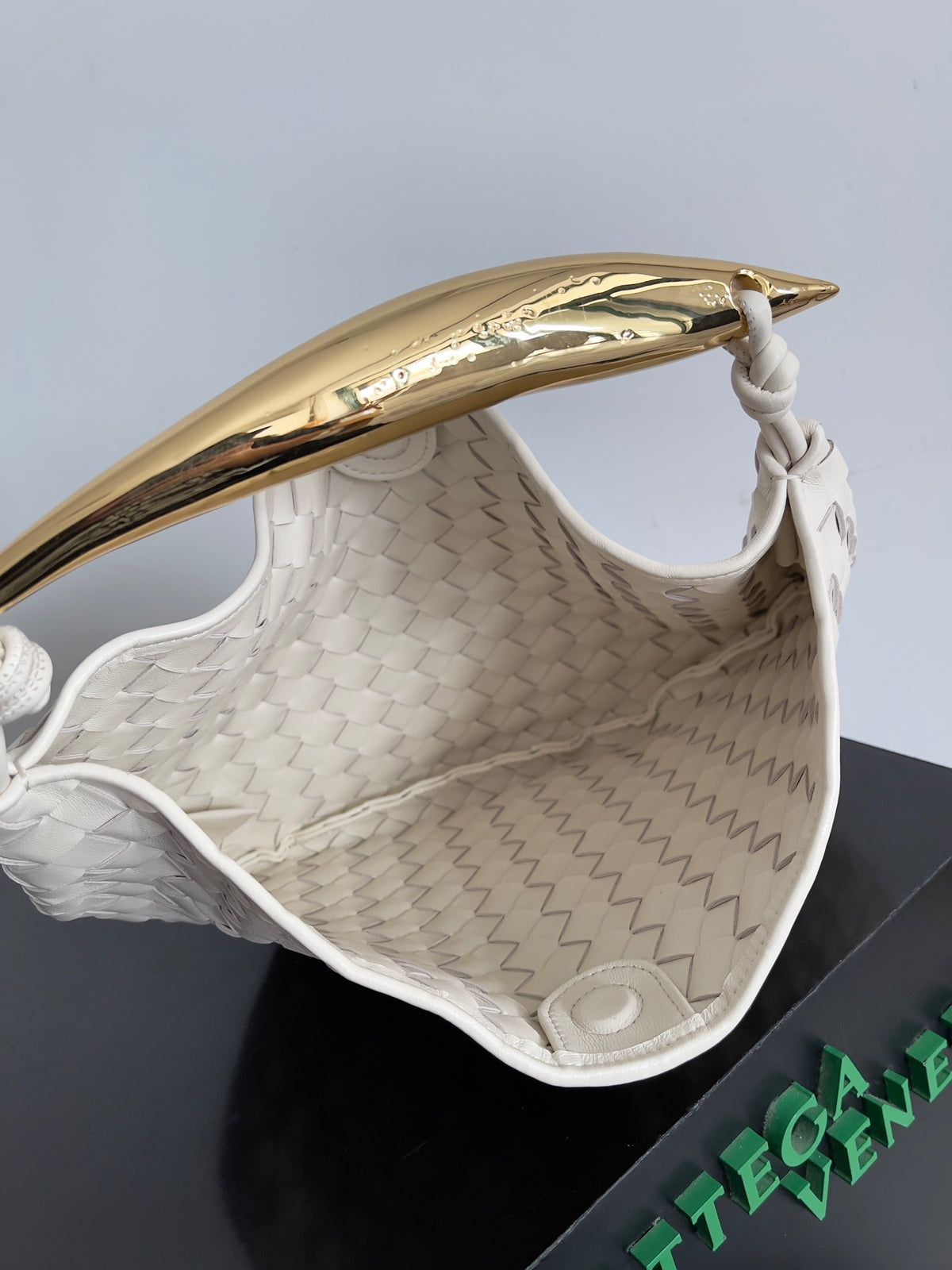Bottega Veneta 716082 Silver Designer Handbag - detail image 9