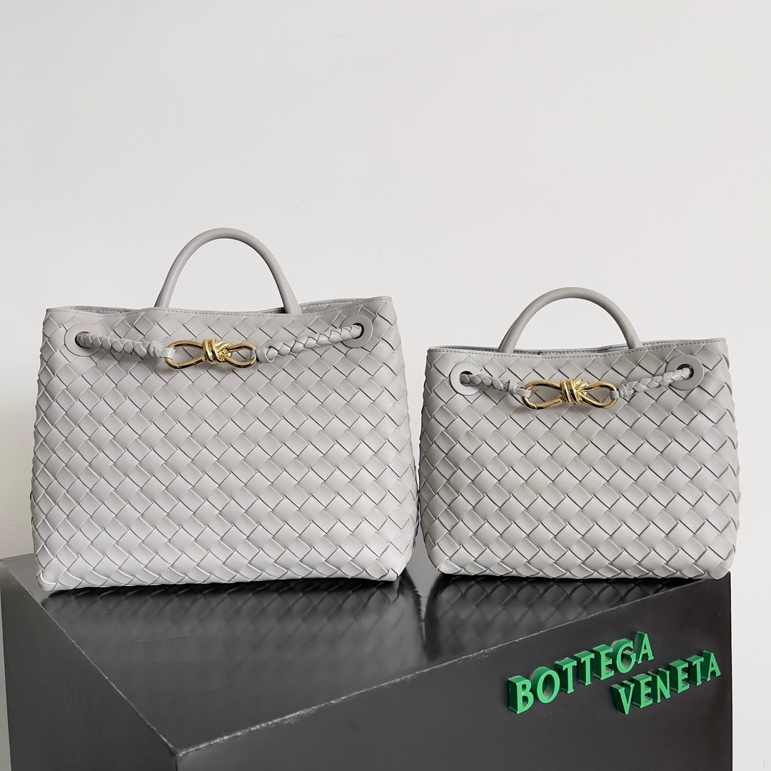 Bottega Veneta Black Designer Handbag Edition 932