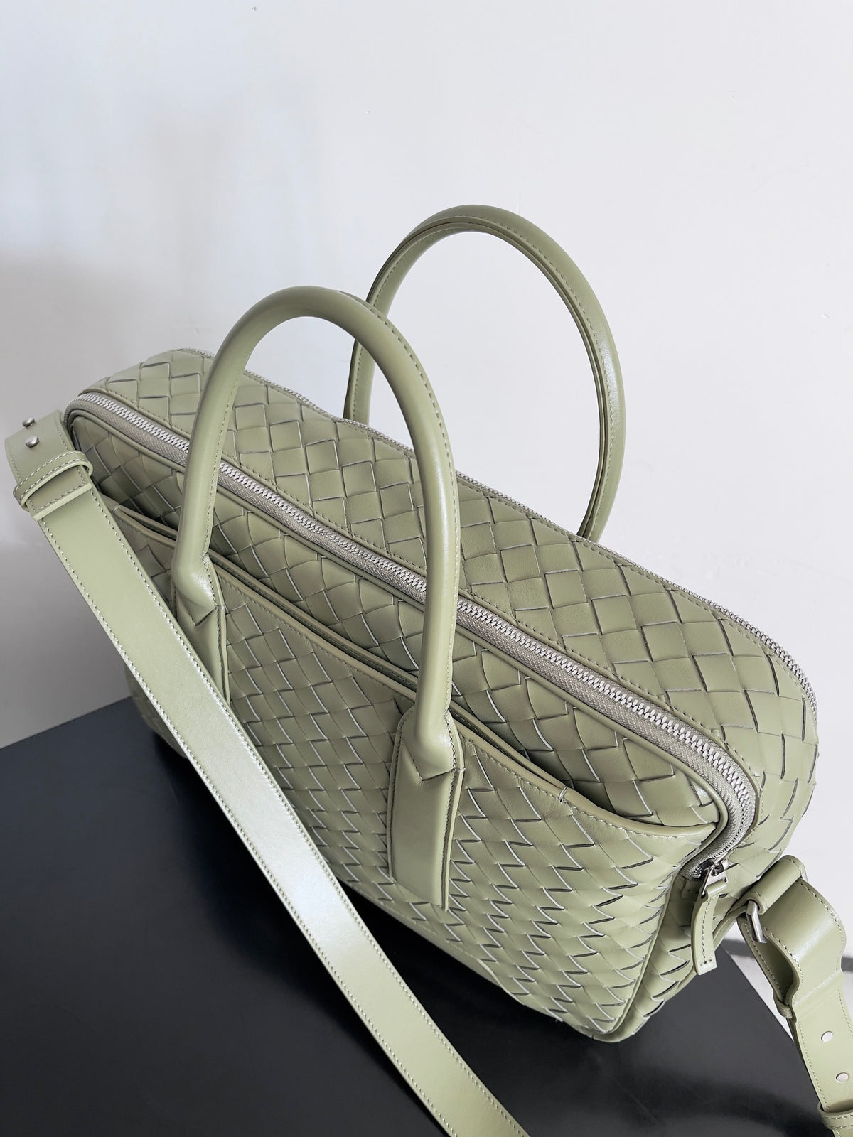 Bottega Veneta 766361 Gray Designer Handbag - detail image 6