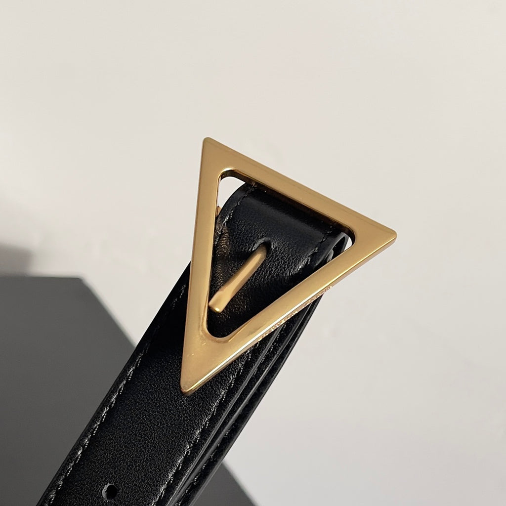 Bottega Veneta Black Designer Handbag Edition 934 - detail image 4