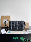 Bottega Veneta Black Designer Handbag Edition 935