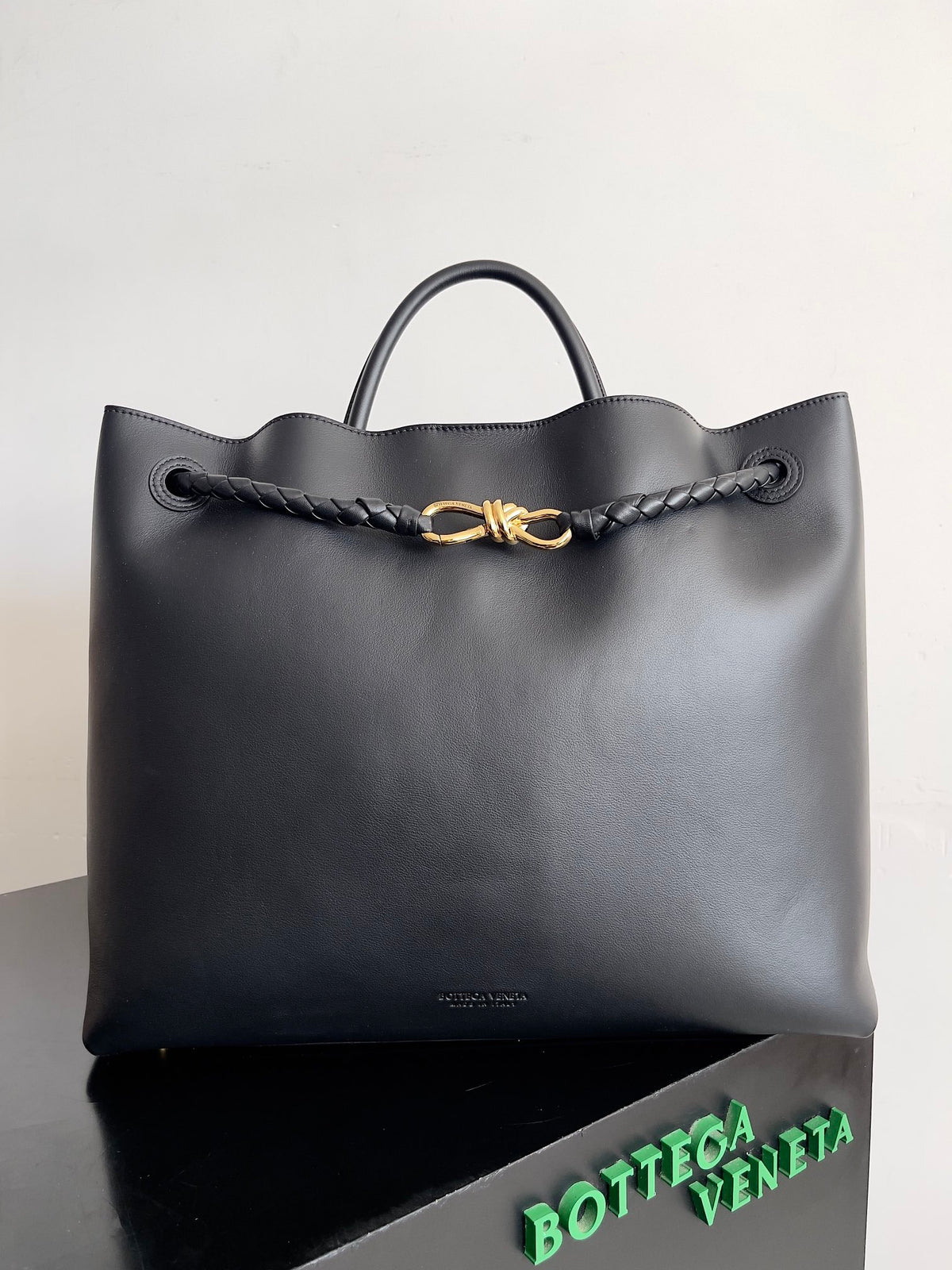 Bottega Veneta 806010 Black Hobo Bag Edition 5