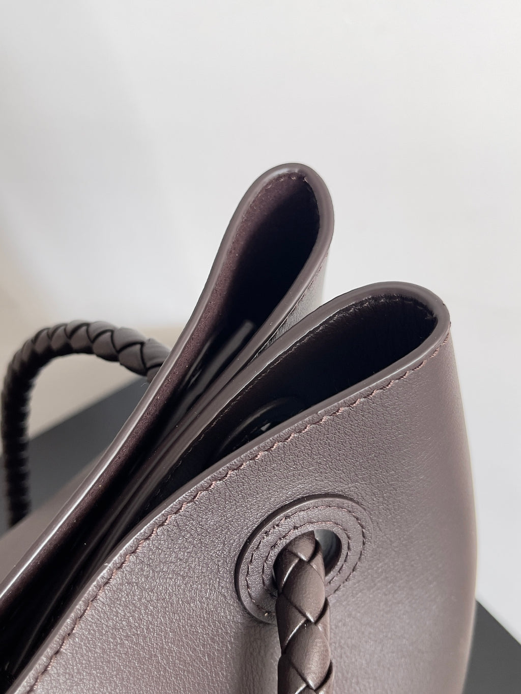 Bottega Veneta 806010 Black Hobo Bag Edition 2 - detail image 5