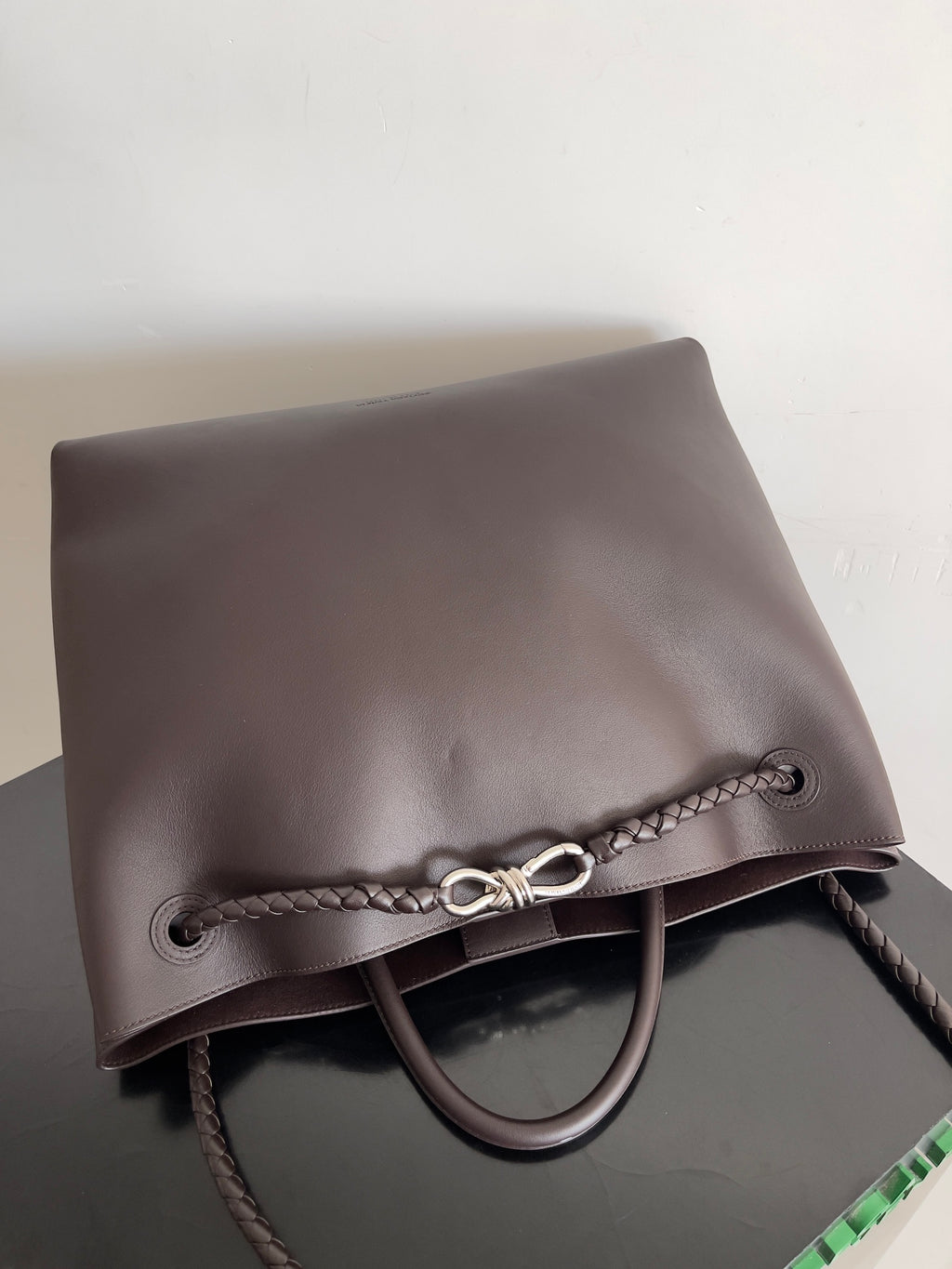 Bottega Veneta 806010 Black Hobo Bag Edition 2 - detail image 3