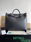 Bottega Veneta Black Designer Handbag Edition 927