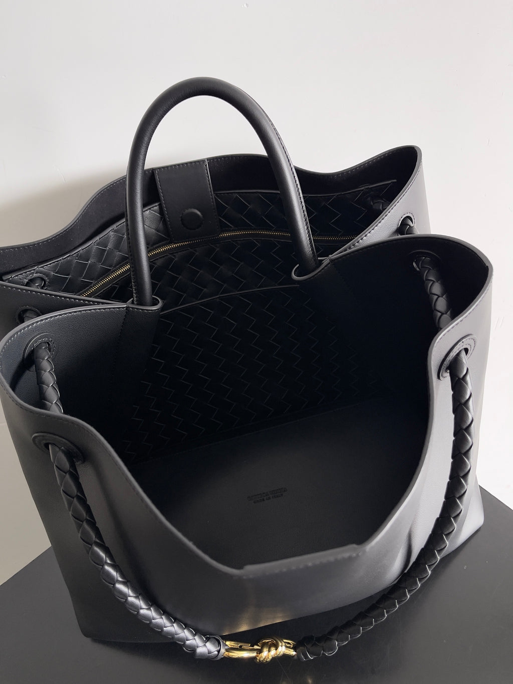 Bottega Veneta 806010 Black Hobo Bag Edition 5 - detail image 9