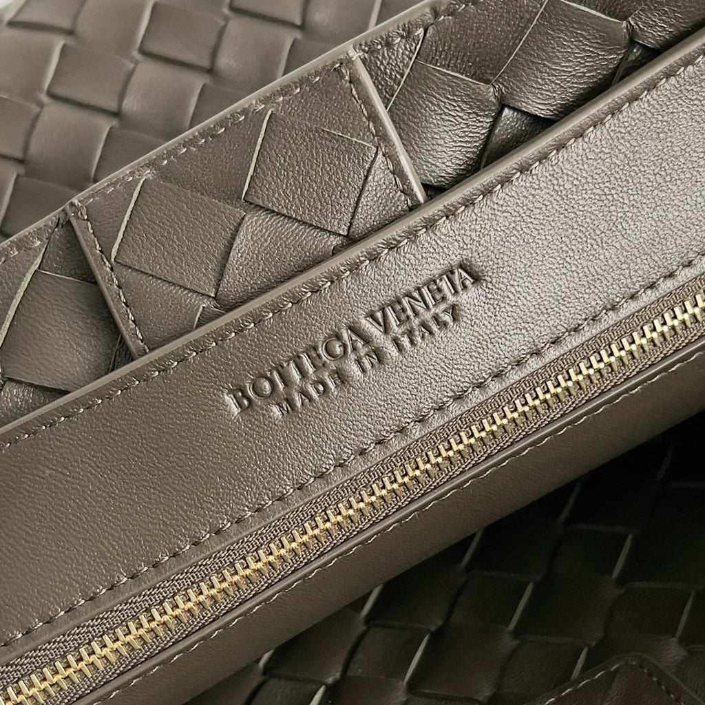 Bottega Veneta 743572 Black Designer Handbag Edition 8 - detail image 8