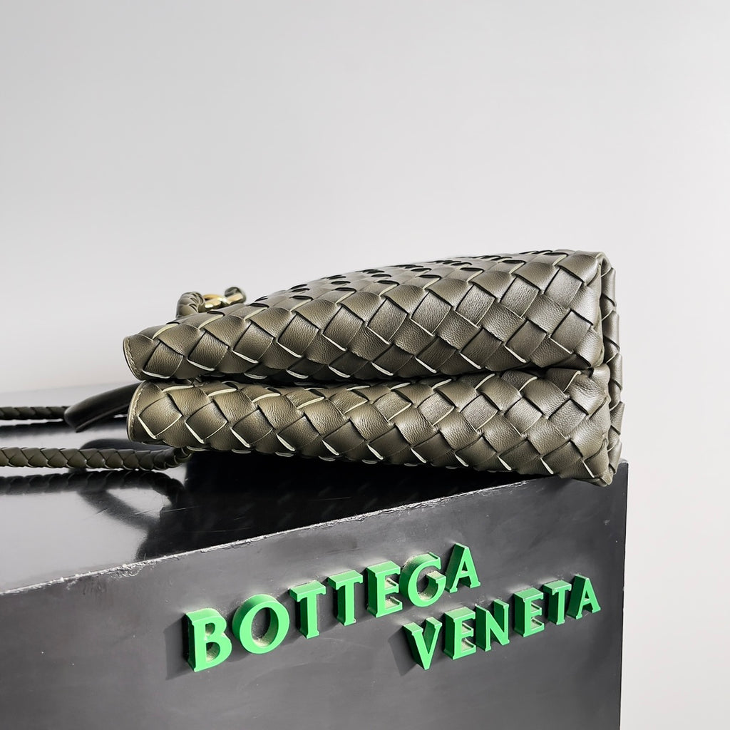 Bottega Veneta 743572 Black Designer Handbag Edition 8 - detail image 2