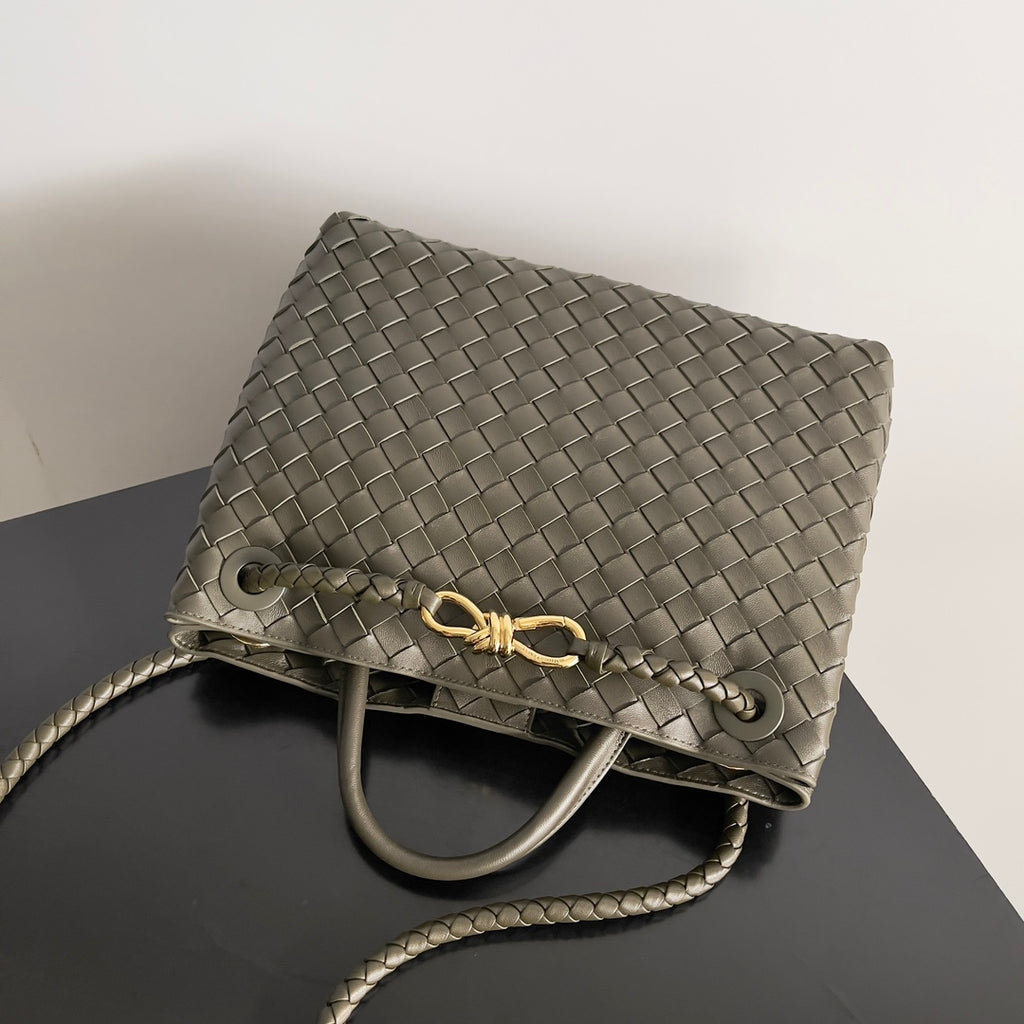 Bottega Veneta 743572 Black Designer Handbag Edition 8 - detail image 6
