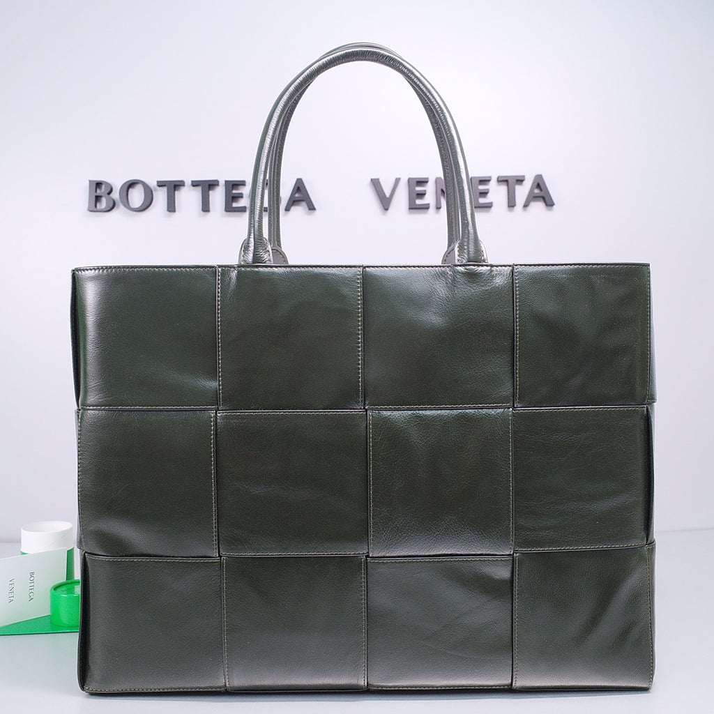 Bottega Veneta 766969 Black Tote Bag Edition 2