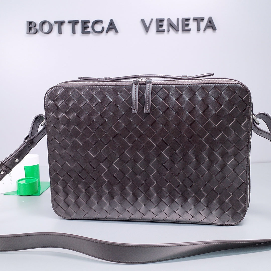 Bottega Veneta 786662 Black Designer Handbag