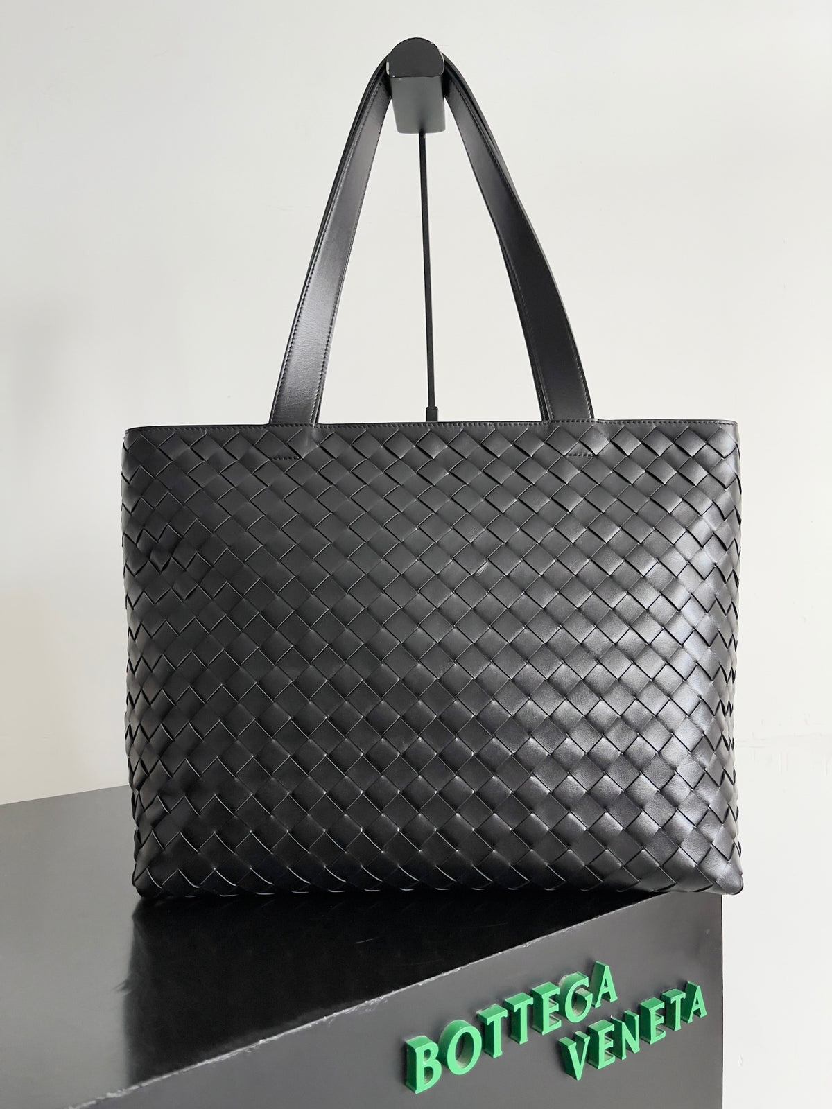 Bottega Veneta 786666 Black Tote Bag