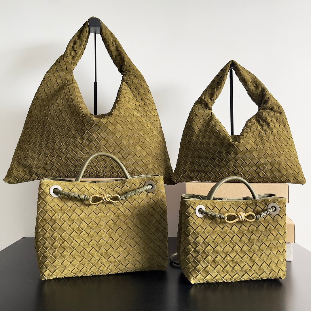 Bottega Veneta Multicolor Designer Handbag Edition 68