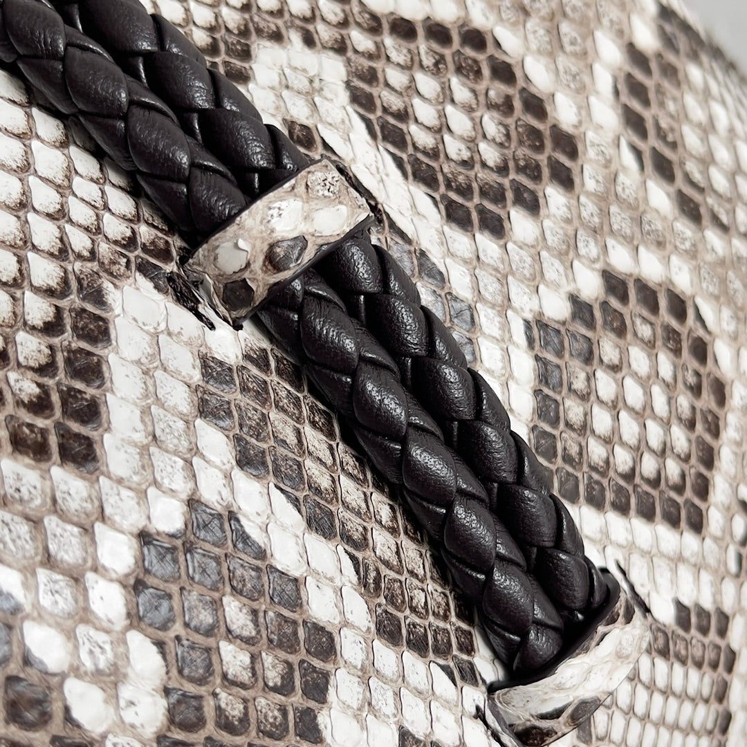 Bottega Veneta Black Clutch Bag Edition 2 - detail image 5
