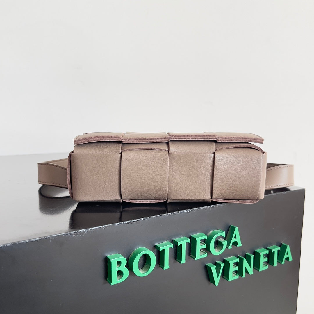 Bottega Veneta 639367 Black Mini Bag - detail image 4