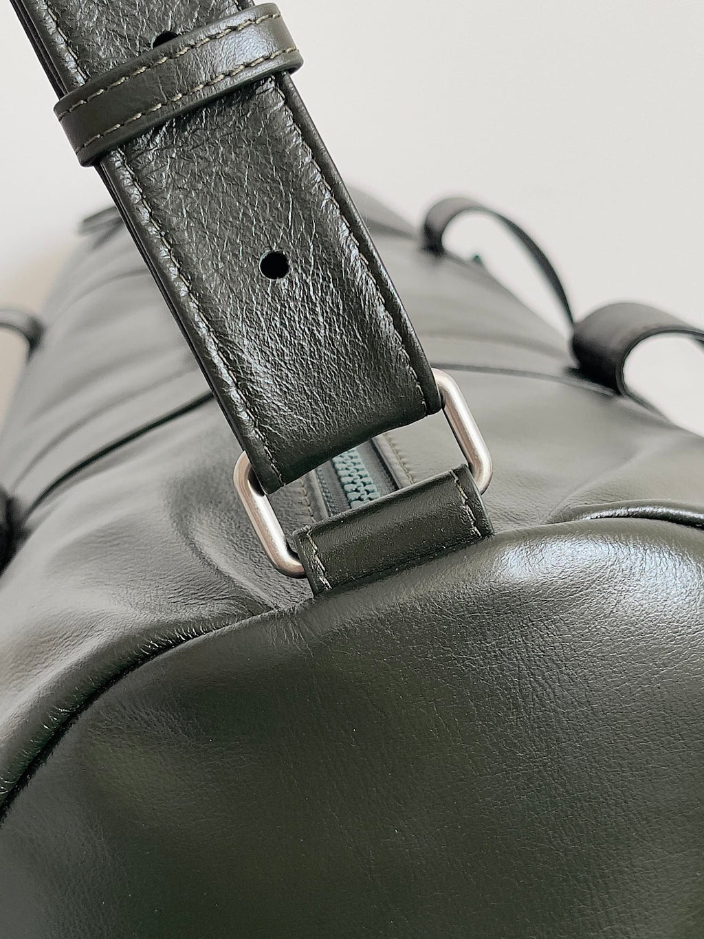 Bottega Veneta 731192 Black Designer Handbag - detail image 4