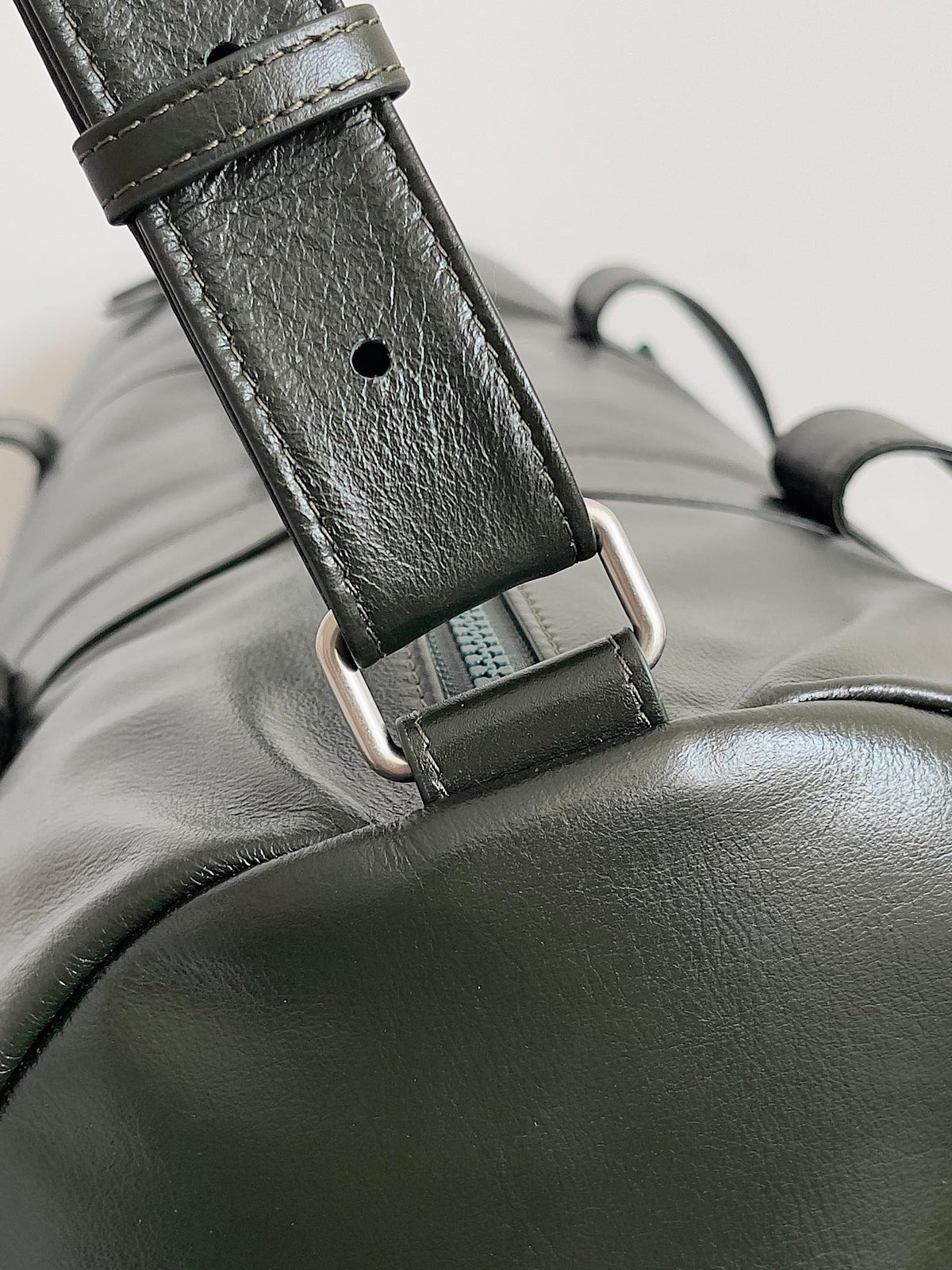 Bottega Veneta 731192 Black Designer Handbag - detail image 4
