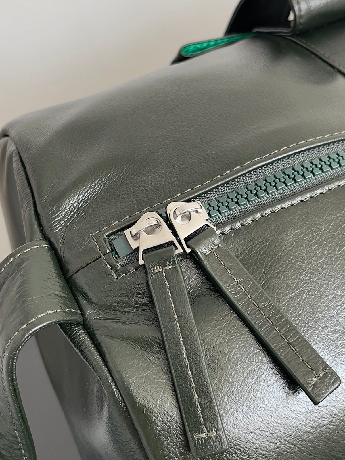 Bottega Veneta 731192 Black Designer Handbag - detail image 5