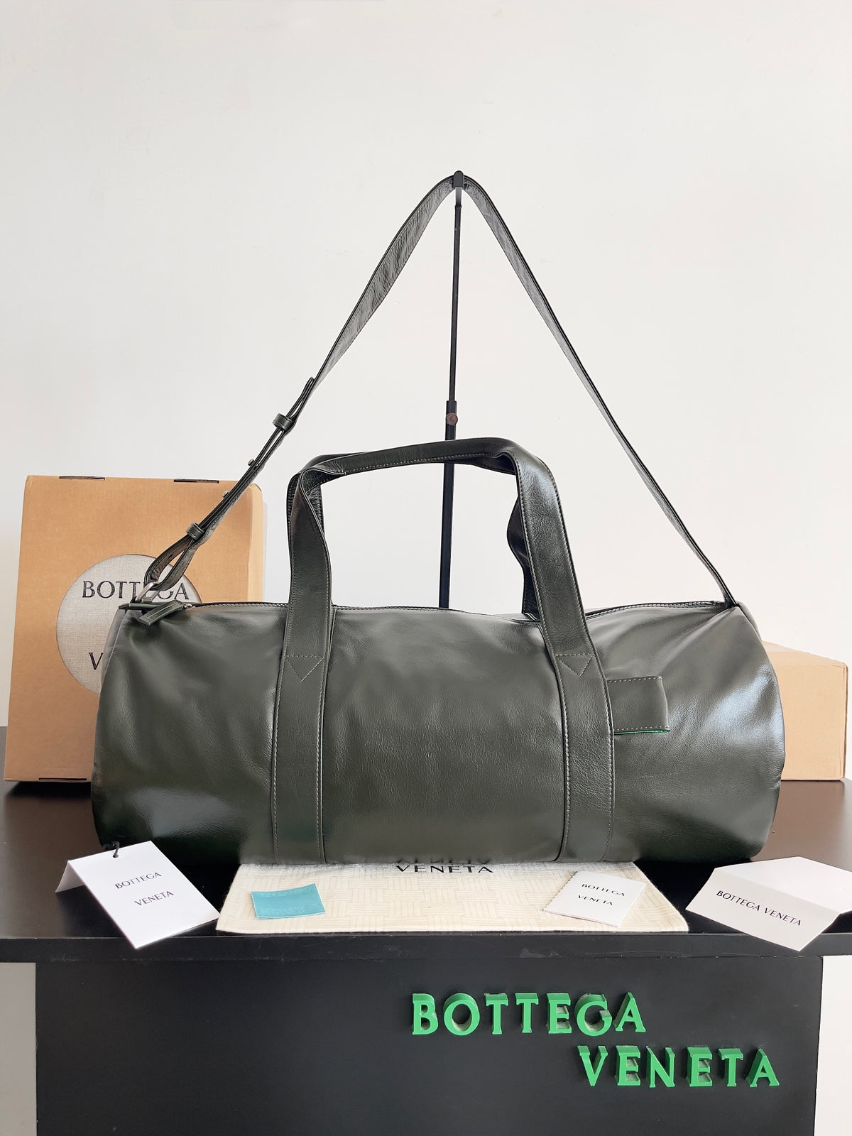 Bottega Veneta Black Designer Handbag Edition 898