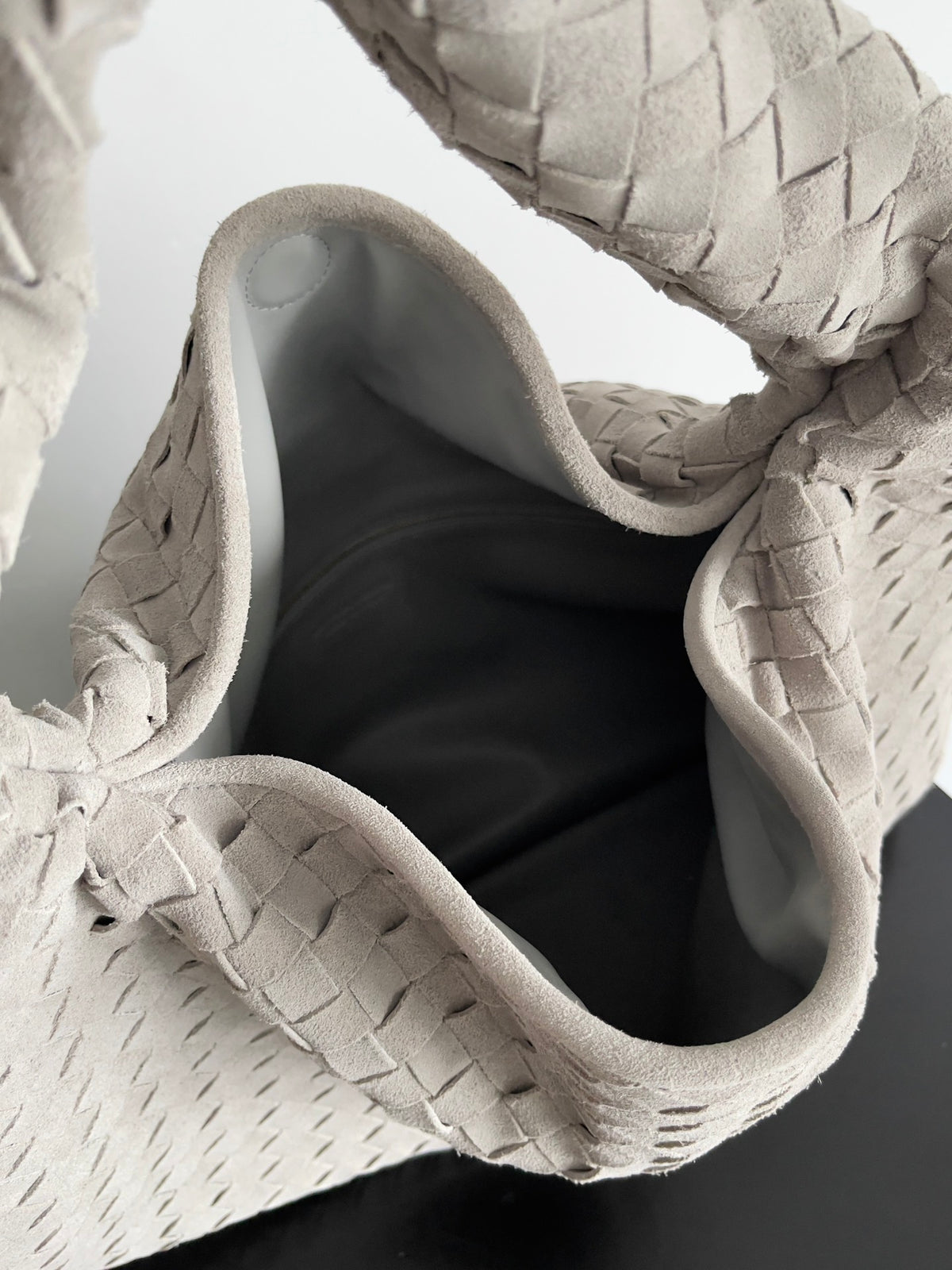 Bottega Veneta 763970 Black Designer Handbag - detail image 9