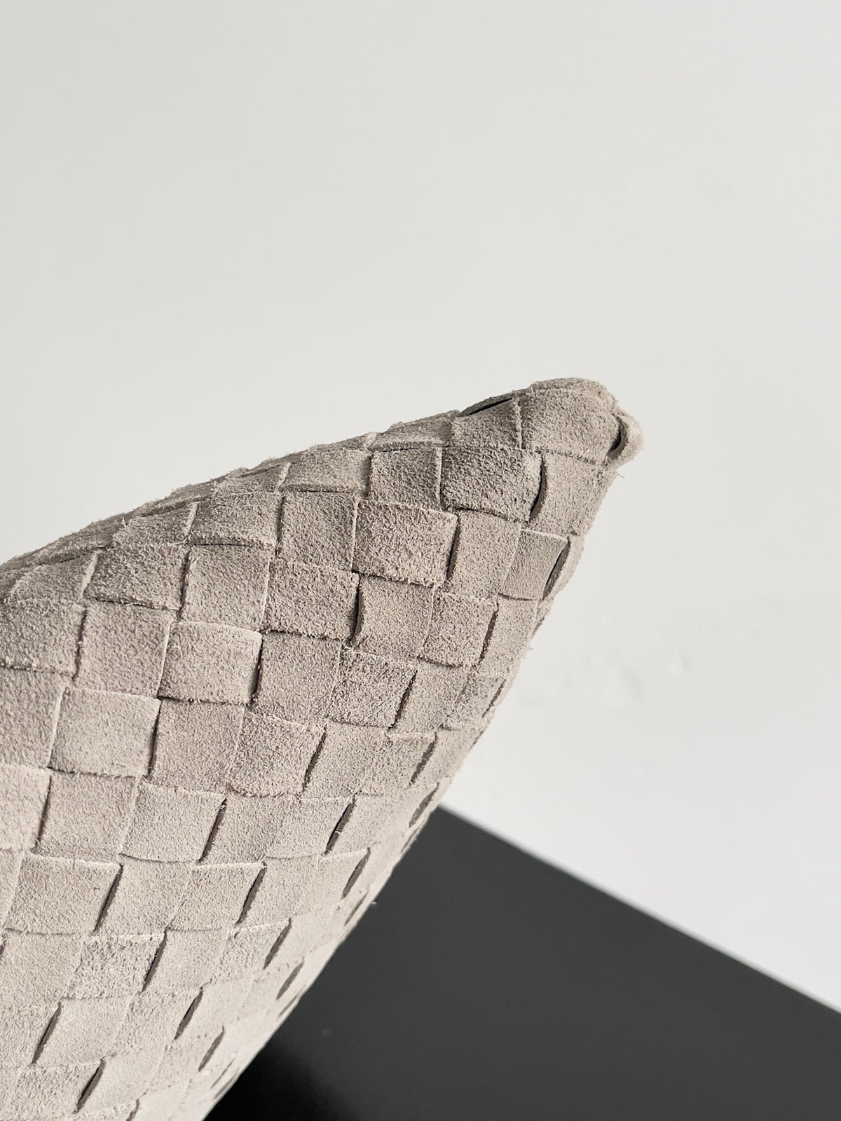 Bottega Veneta 763970 Black Designer Handbag - detail image 4