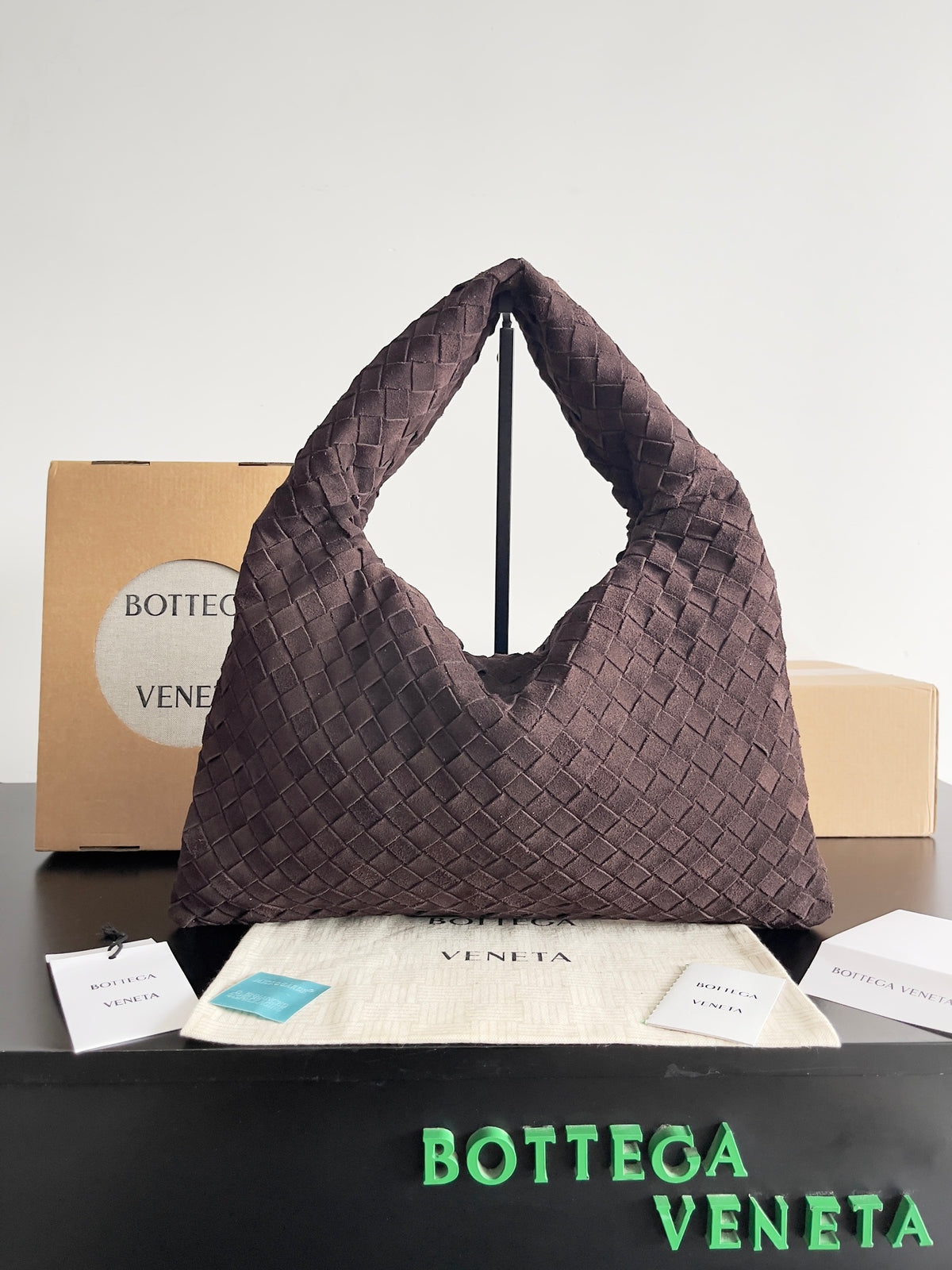 Bottega Veneta Brown Designer Handbag Edition 98
