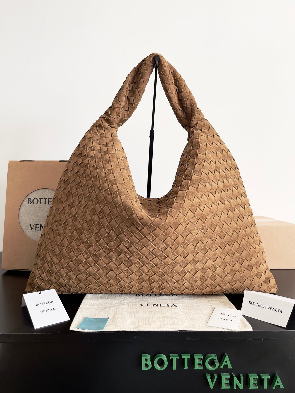 Bottega Veneta Brown Designer Handbag Edition 101