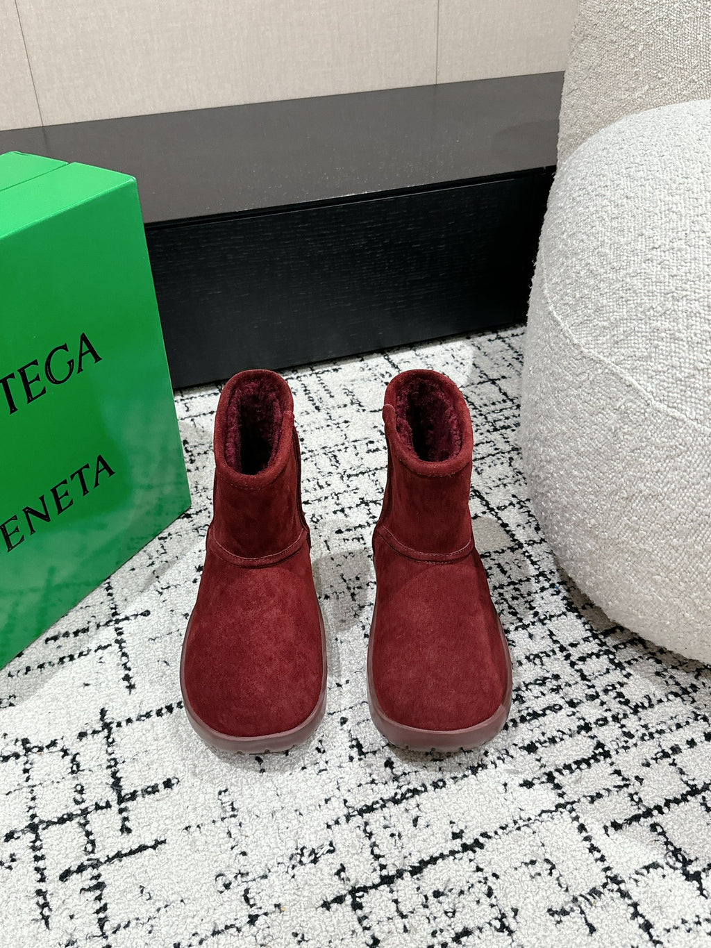Bottega Veneta Black & Red Designer Shoes EU 35-40 Edition 5