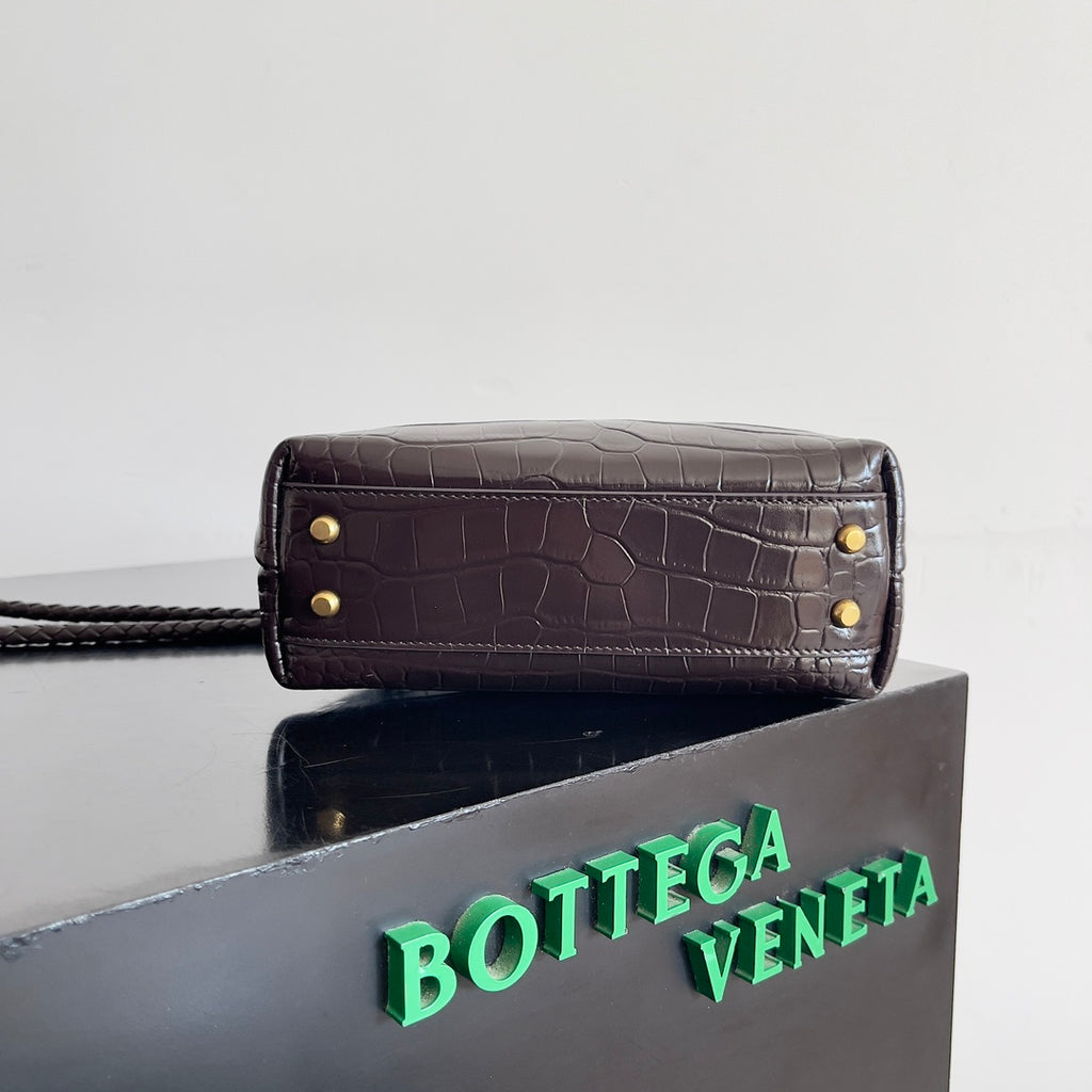 Bottega Veneta 777614 Black Designer Handbag - detail image 4