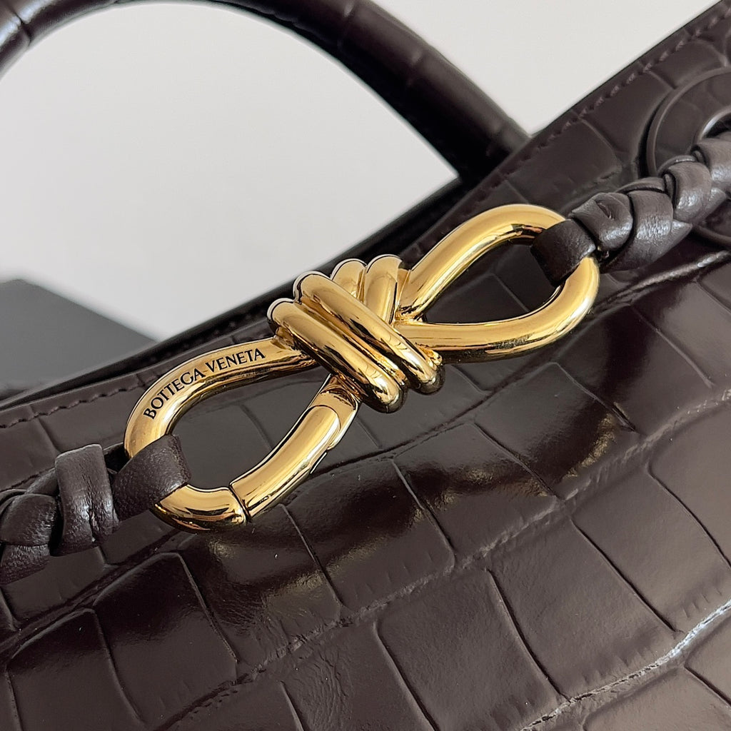 Bottega Veneta 777614 Black Designer Handbag - detail image 5