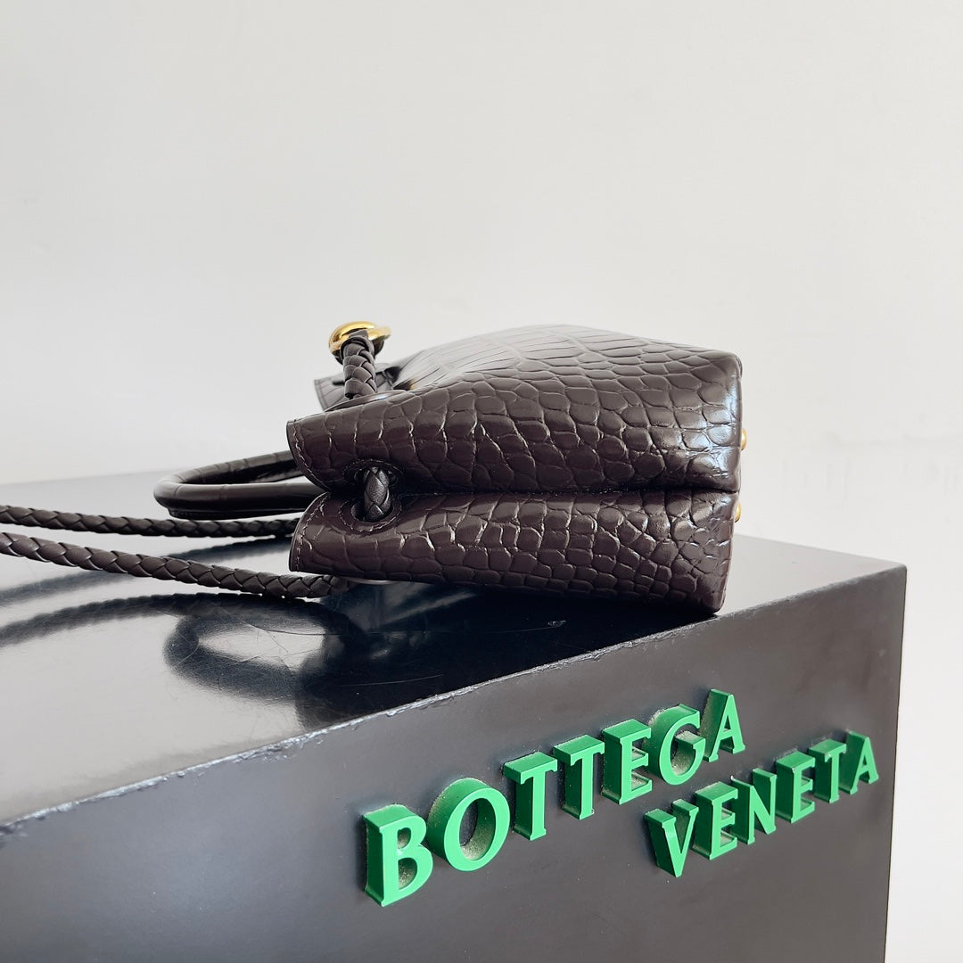 Bottega Veneta 777614 Black Designer Handbag - detail image 2
