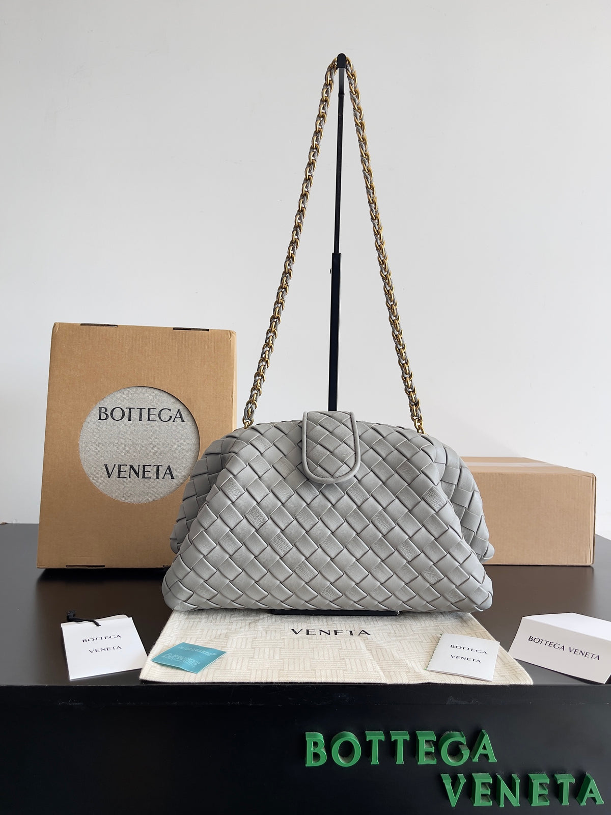 Bottega Veneta Gray & Black Designer Handbag Edition 4