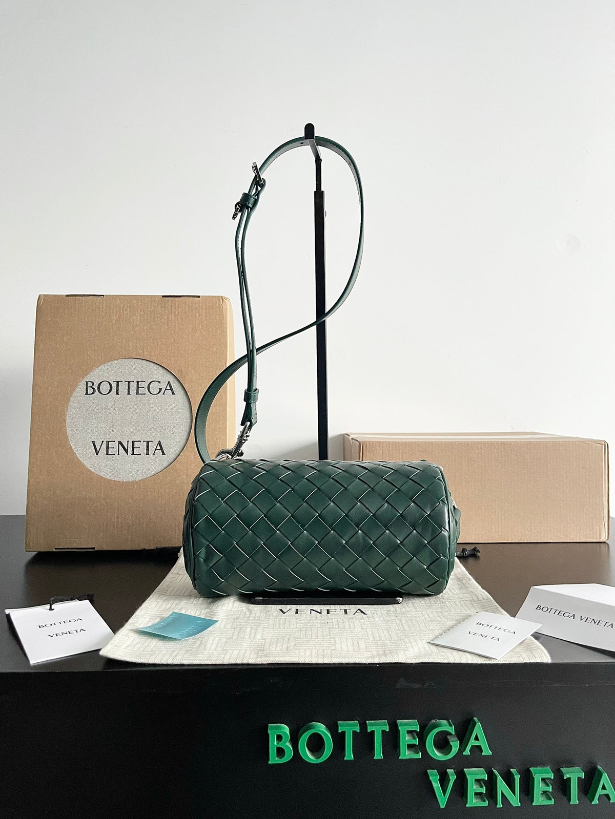 Bottega Veneta Black Designer Handbag Edition 379