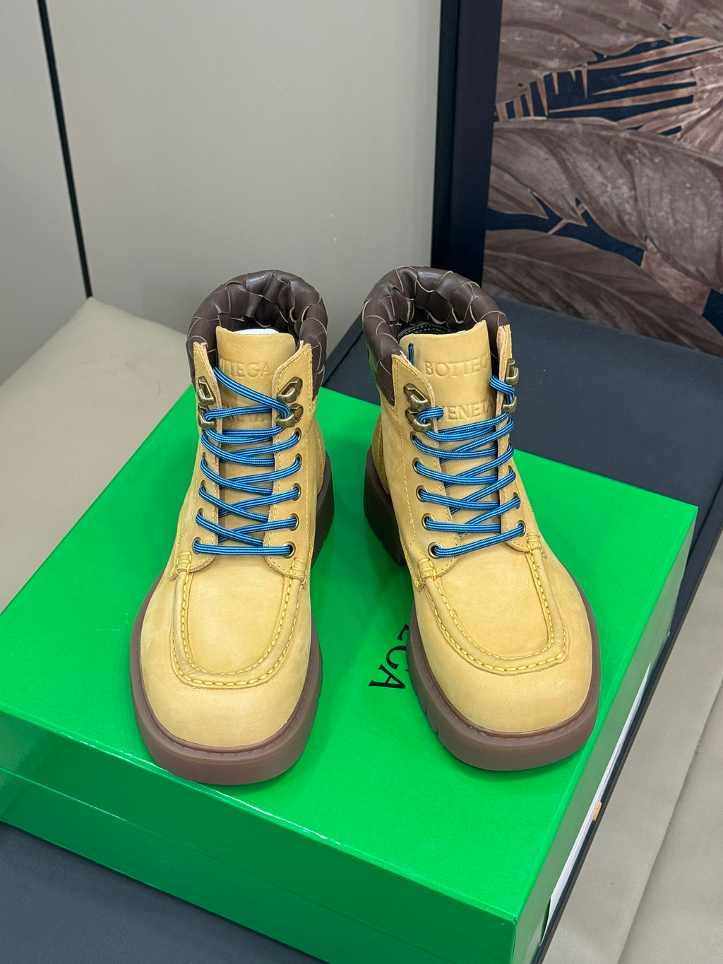 Bottega Veneta Green & Gold Boots EU 35-45 - detail image 2