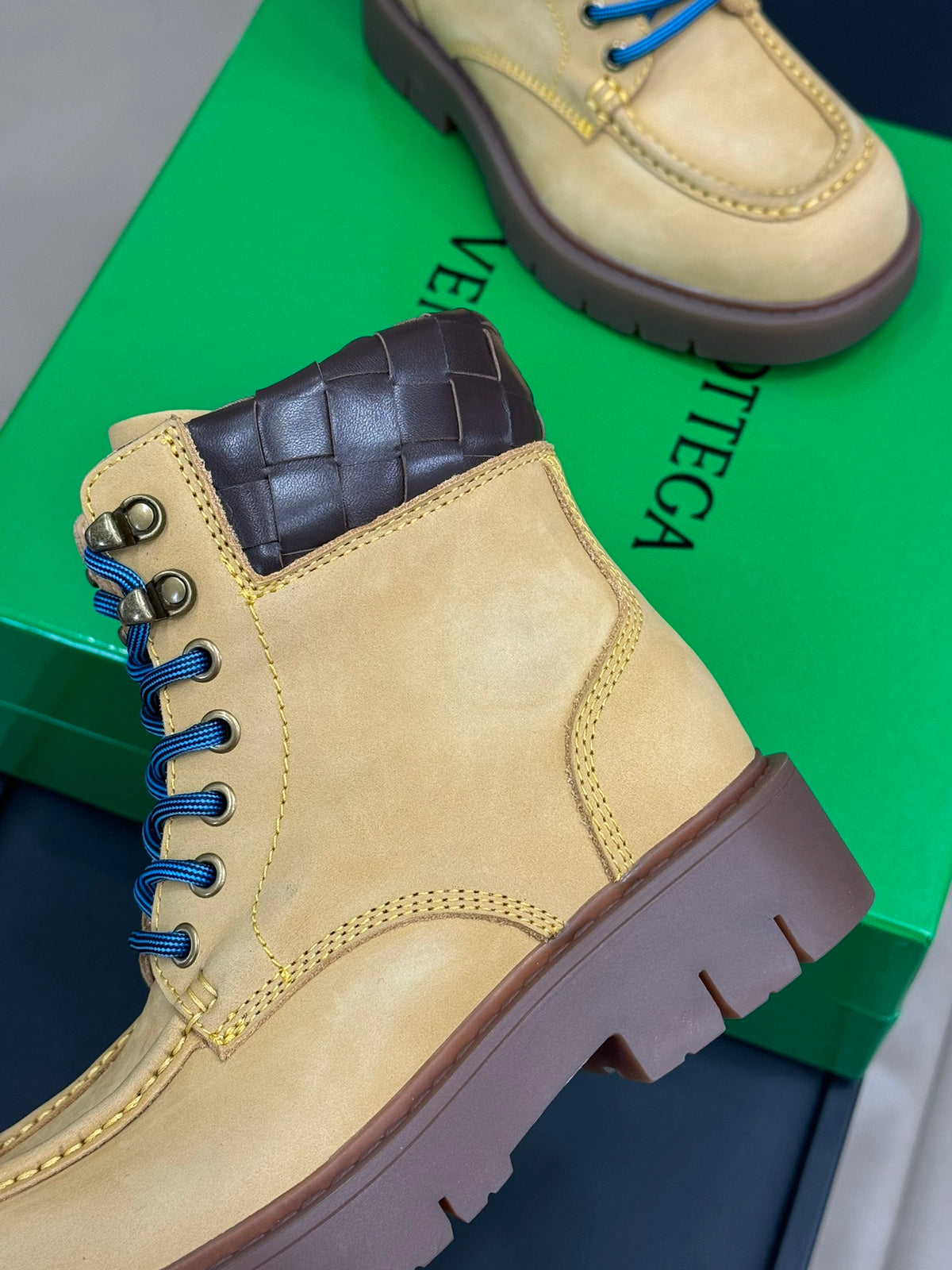 Bottega Veneta Green & Gold Boots EU 35-45 - detail image 8
